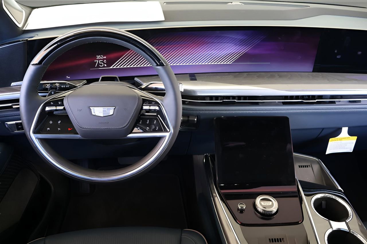 New 2025 Cadillac Escalade IQ Luxury 2 AWD/4WD image 17