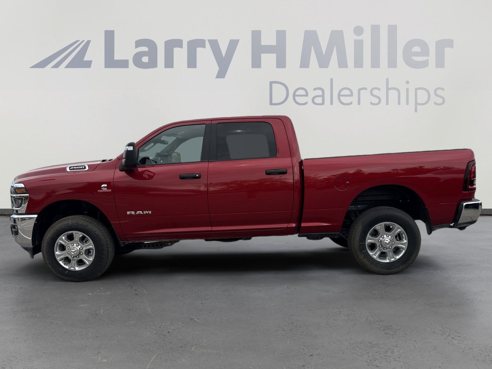 New 2025 RAM 2500 Big Horn AWD/4WD image 5