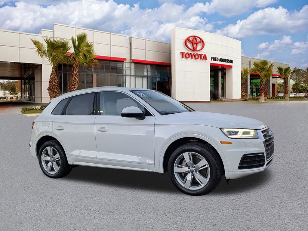 Used 2018 Audi Q5 2.0T Premium Plus w/ Premium Plus Package image 2