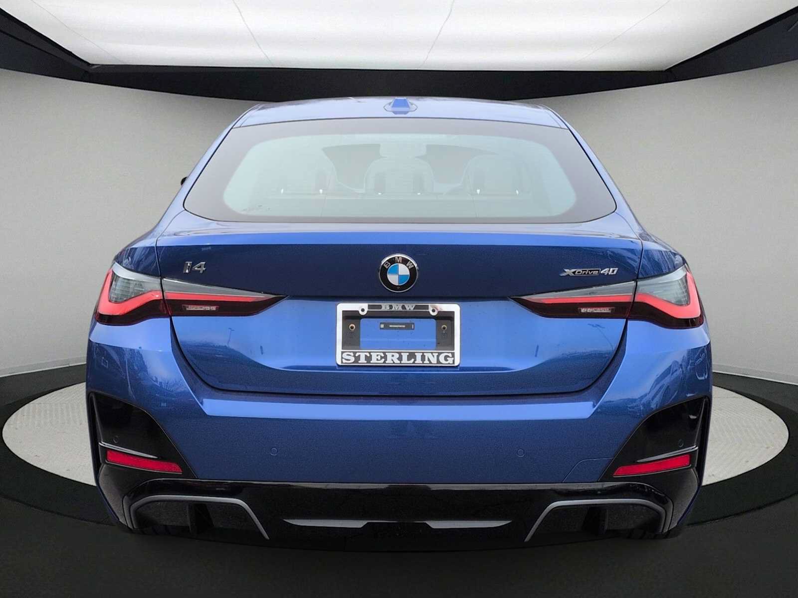 Used 2026 BMW i4 xDrive40i w/ M Sport Package AWD/4WD image 7