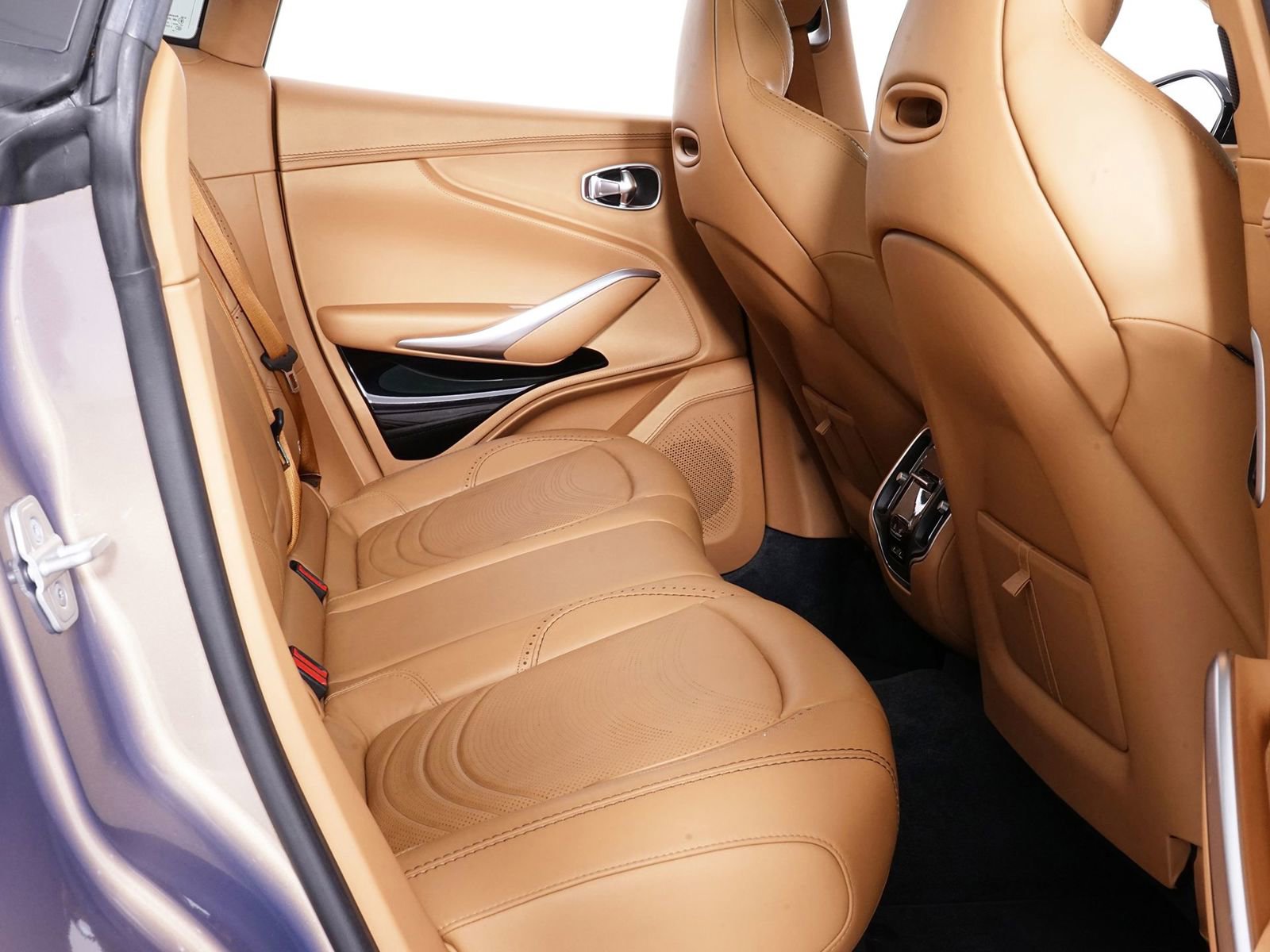 Used 2023 Aston Martin DBX 707 image 32