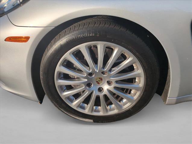 Used 2016 Porsche Panamera 4 Edition image 26