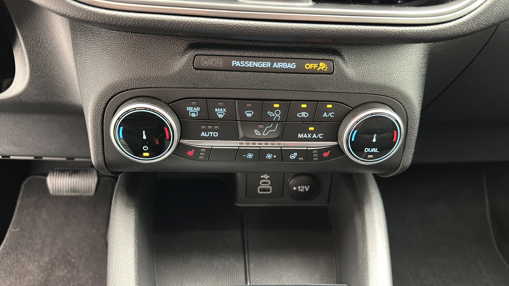 Used 2026 Ford Escape Active w/ Cold Weather Package AWD/4WD image 17