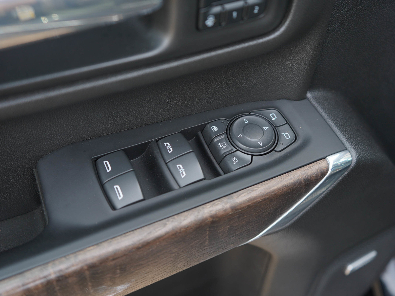 Used 2022 GMC Sierra 3500 Denali AWD/4WD image 18