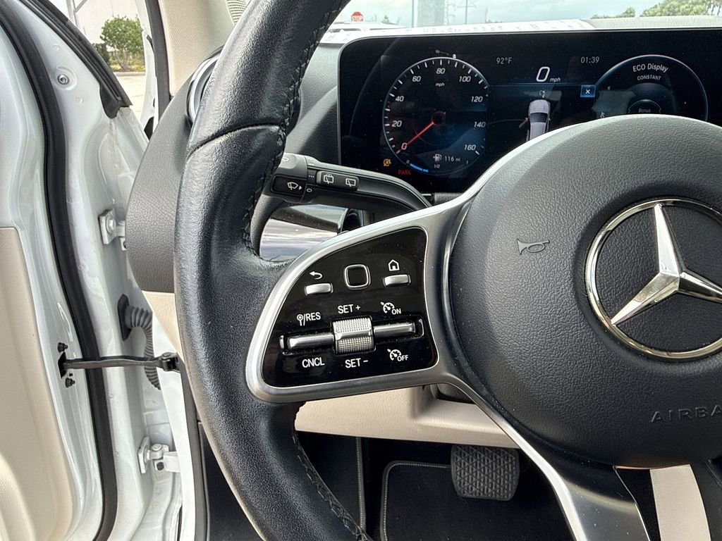 Used 2022 Mercedes-Benz GLA 250 4MATIC image 26