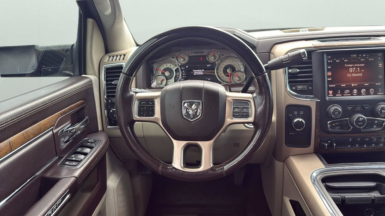 Used 2016 RAM 2500 Longhorn w/ Convenience Group AWD/4WD image 10