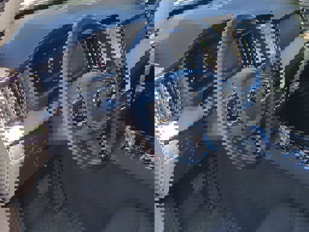 Certified 2025 Volvo XC90 B5 Core w/ Protection Package Premier image 2