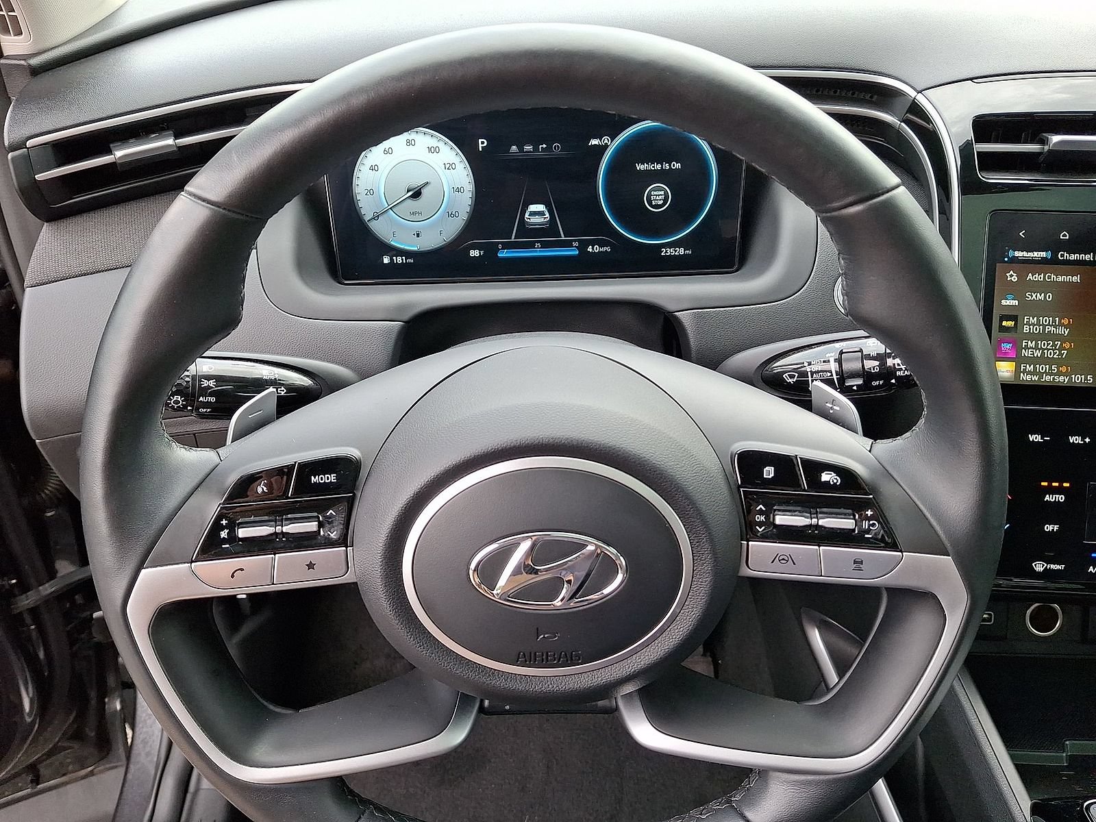 Certified 2024 Hyundai Tucson Limited AWD/4WD image 22