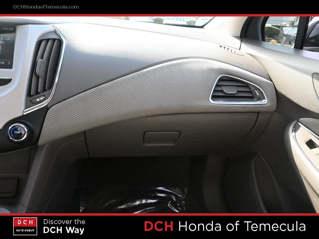 Used 2017 Chevrolet Cruze LS FWD image 14