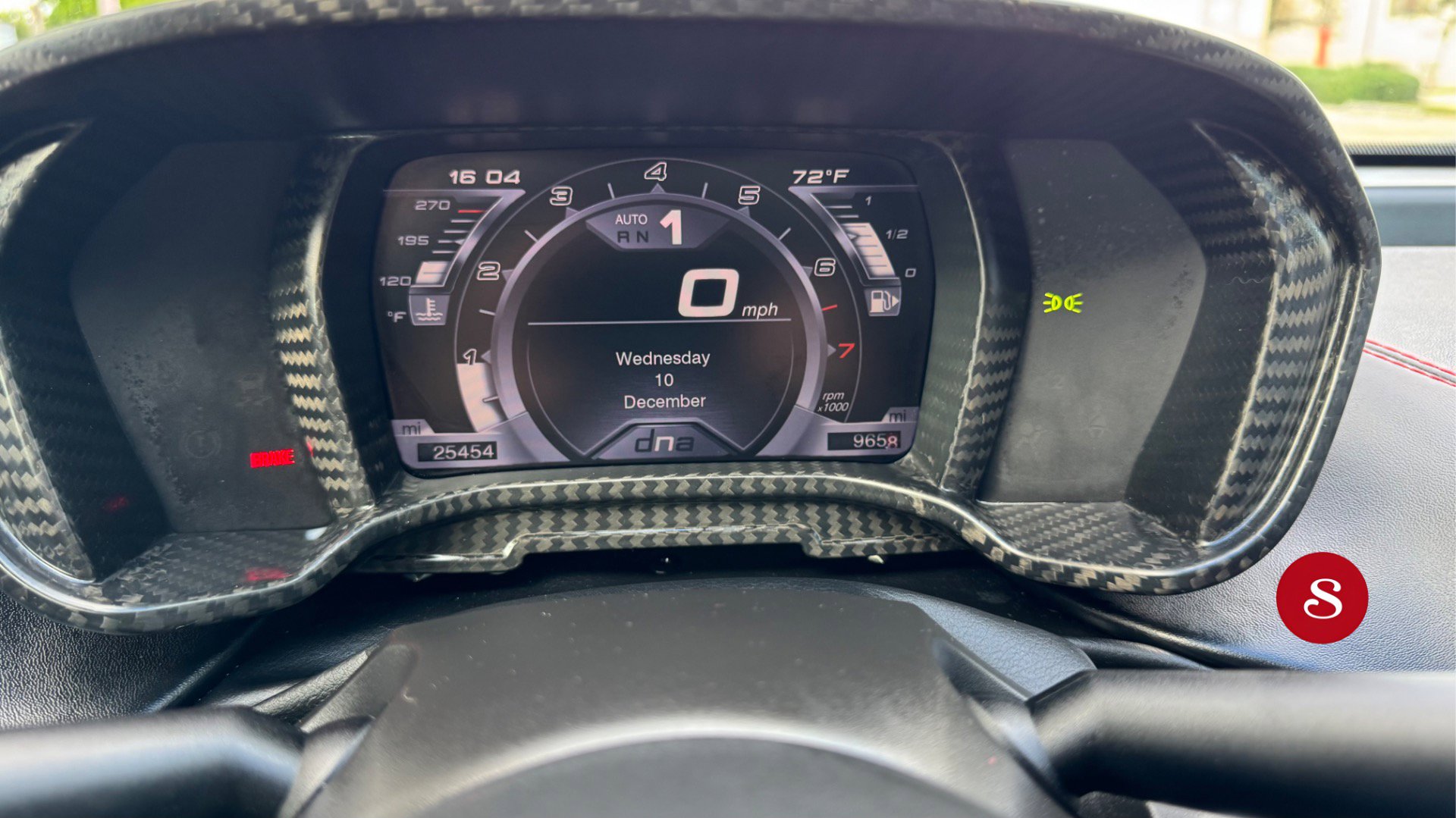 Used 2018 Alfa Romeo 4C w/ Coupe Track Package 1 image 12