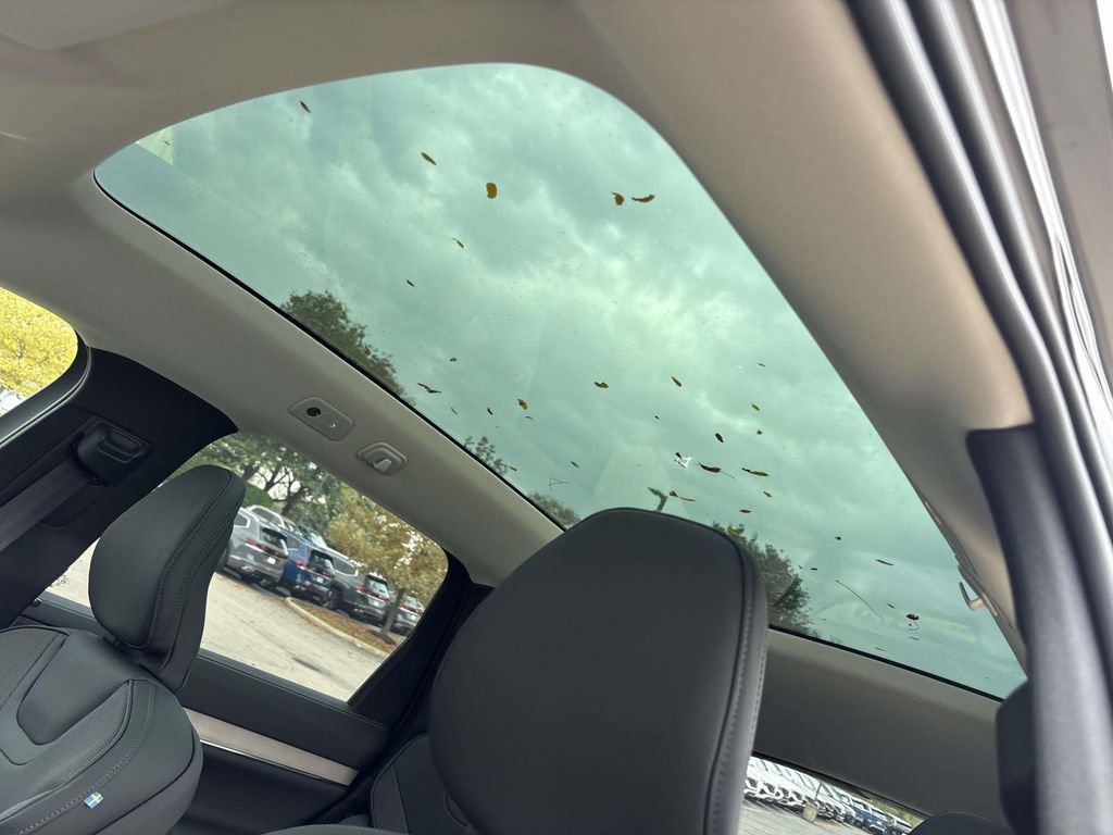 New 2025 Volvo EX90 Ultra w/ Protection Package Premier image 24