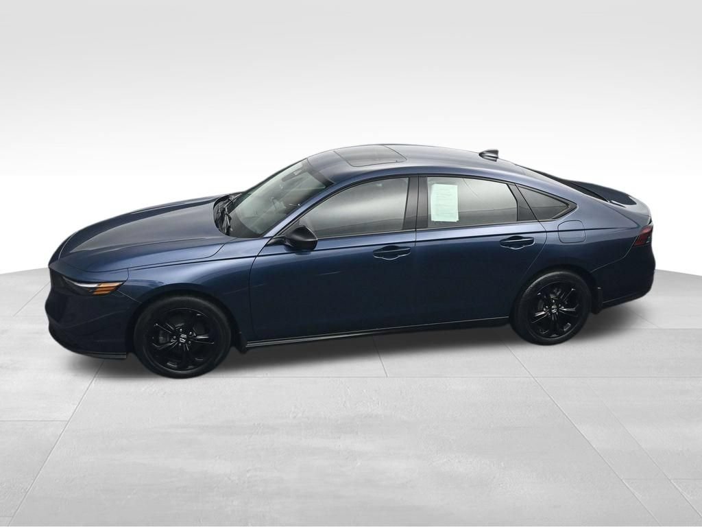 Used 2025 Honda Accord SE image 34