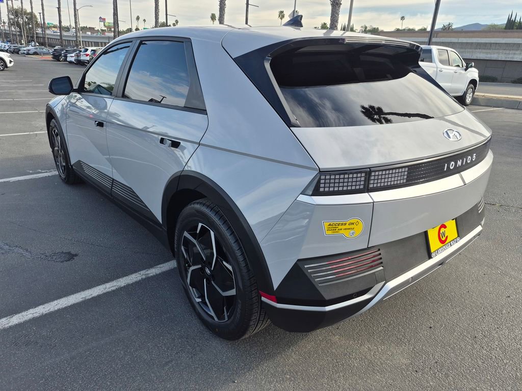 Used 2022 Hyundai Ioniq 5 SE w/ Cargo Package image 5