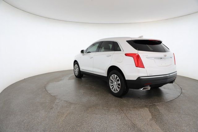 Used 2017 Cadillac XT5 Luxury w/ Driver Awareness Package image 11