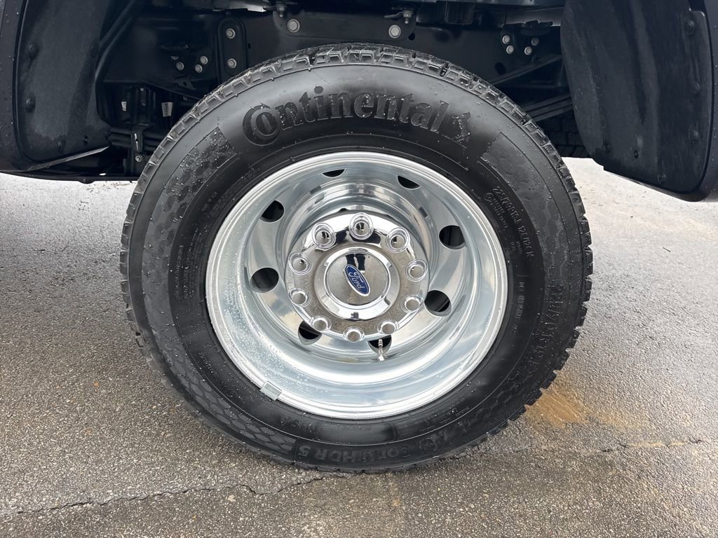 Used 2024 Ford F450 Lariat w/ FX4 Off-Road Package image 31