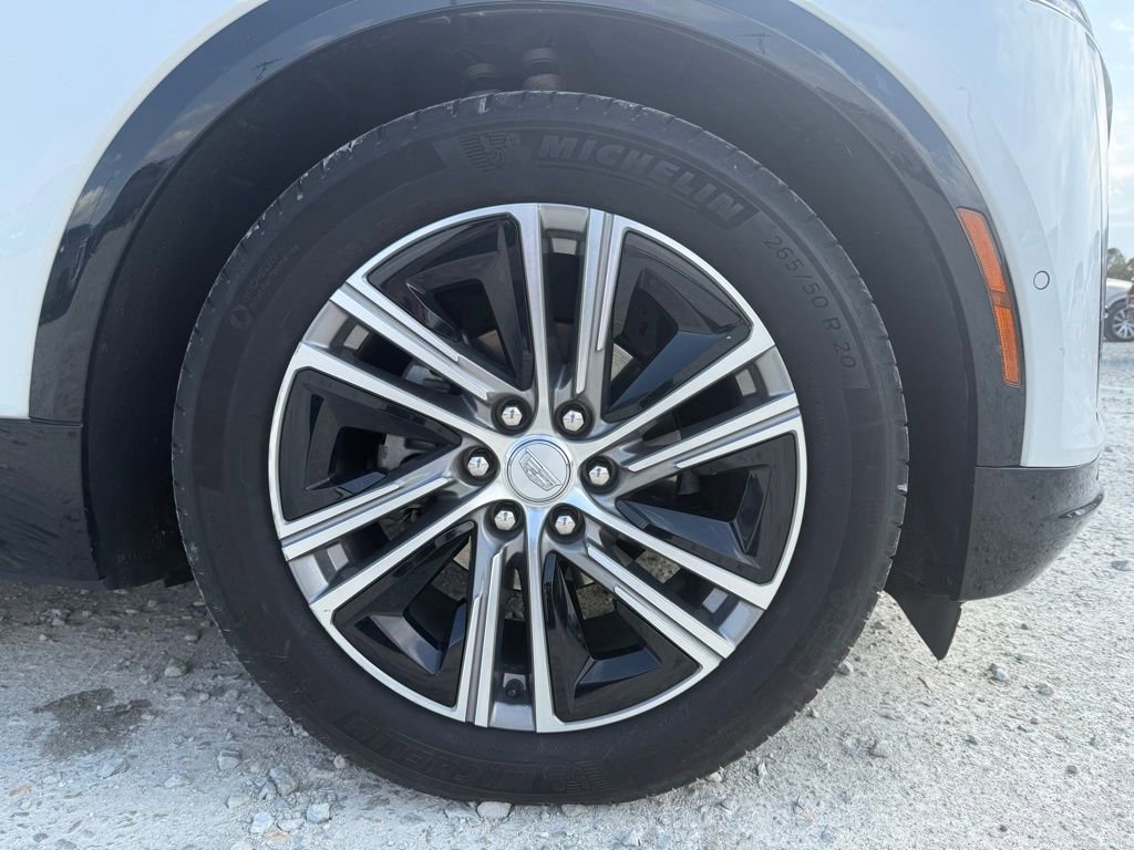 Certified 2024 Cadillac Lyriq Luxury w/ LPO, Floor Liner Package image 17