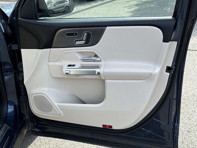 Used 2020 Mercedes-Benz GLB 250 4MATIC image 8