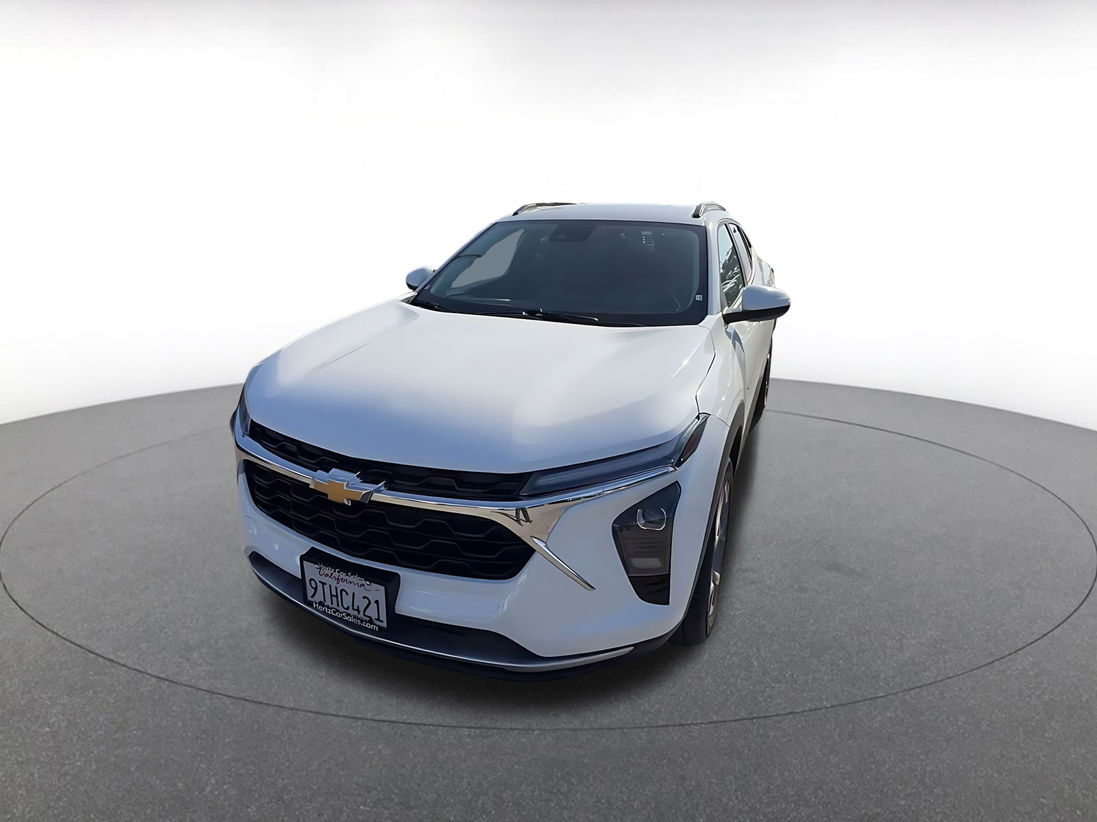 Used 2025 Chevrolet Trax LT FWD image 6