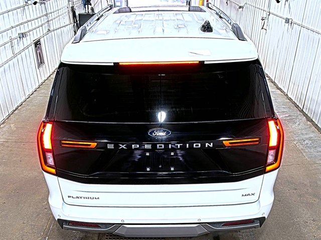 Used 2025 Ford Expedition Max Platinum image 12
