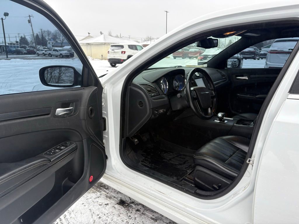 Used 2013 Chrysler 300 S image 11