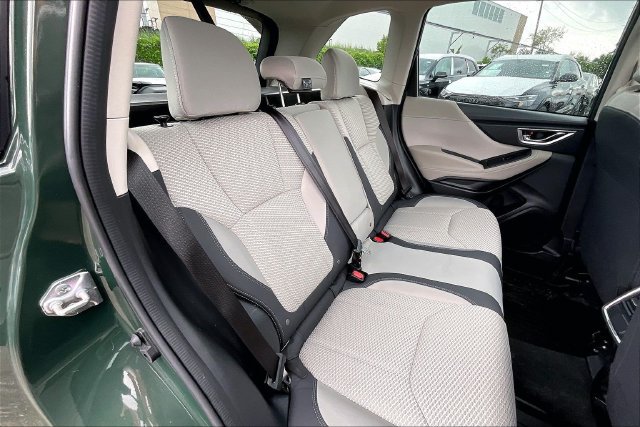 Used 2022 Subaru Forester Premium AWD/4WD image 27
