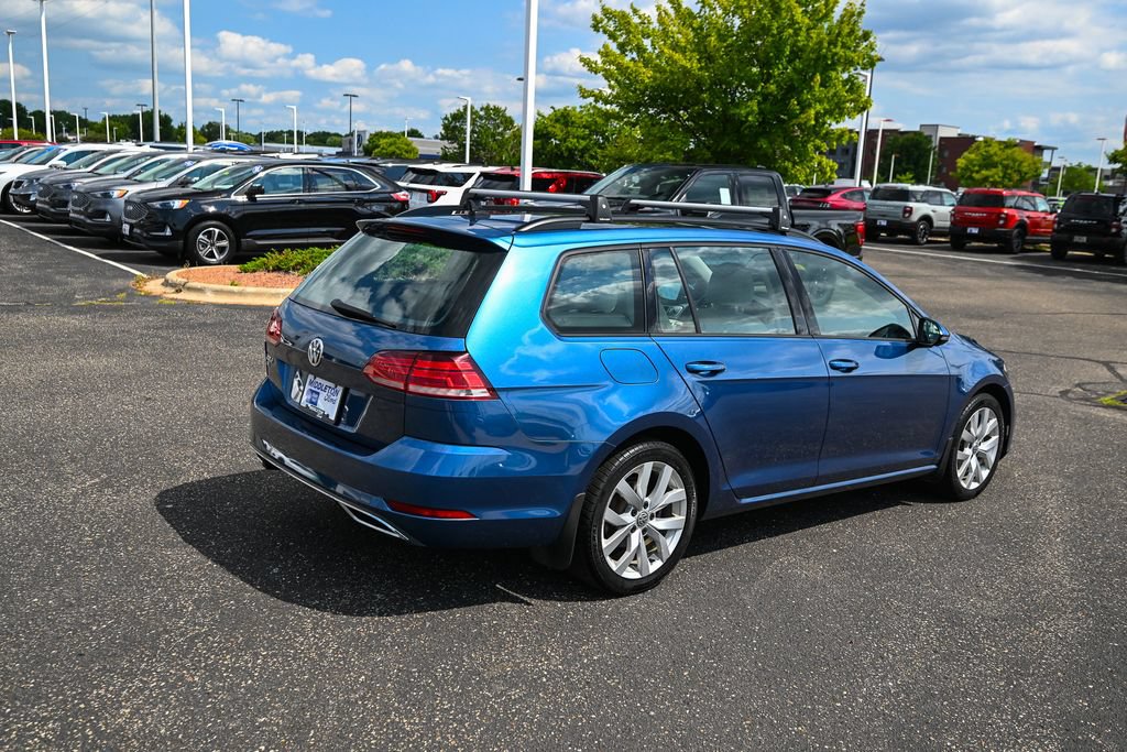 Used 2019 Volkswagen Golf SE FWD image 5