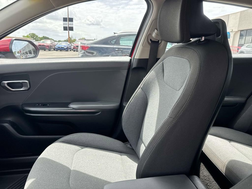 Certified 2025 Kia K4 LXS image 22