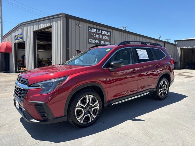 Used 2024 Subaru Ascent Limited w/ Technology Package AWD/4WD image 3