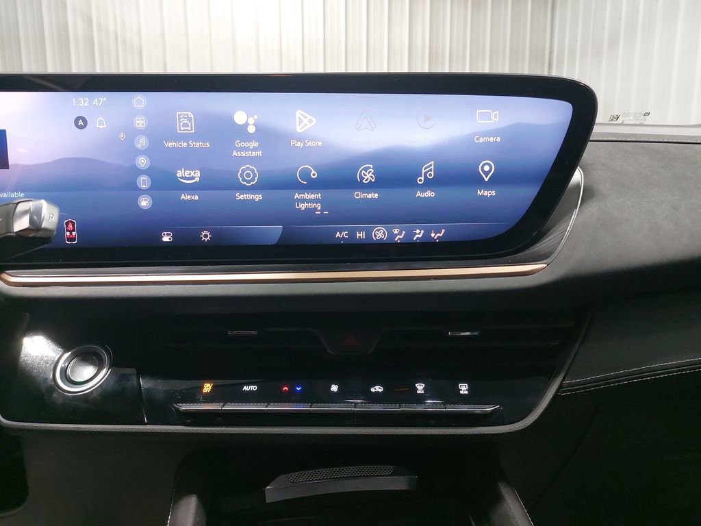 Used 2024 Buick Envision Sport Touring image 19