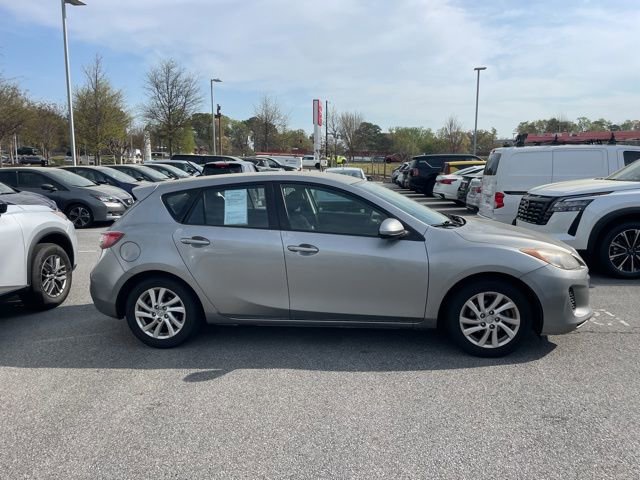 Used 2012 MAZDA MAZDA3 i Touring image 2