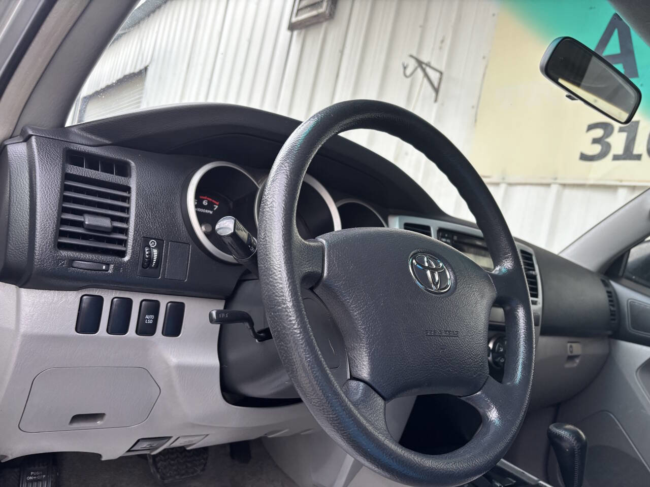 Used 2007 Toyota 4Runner SR5 image 11