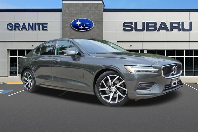 Used 2020 Volvo S60 T5 Momentum FWD image 3