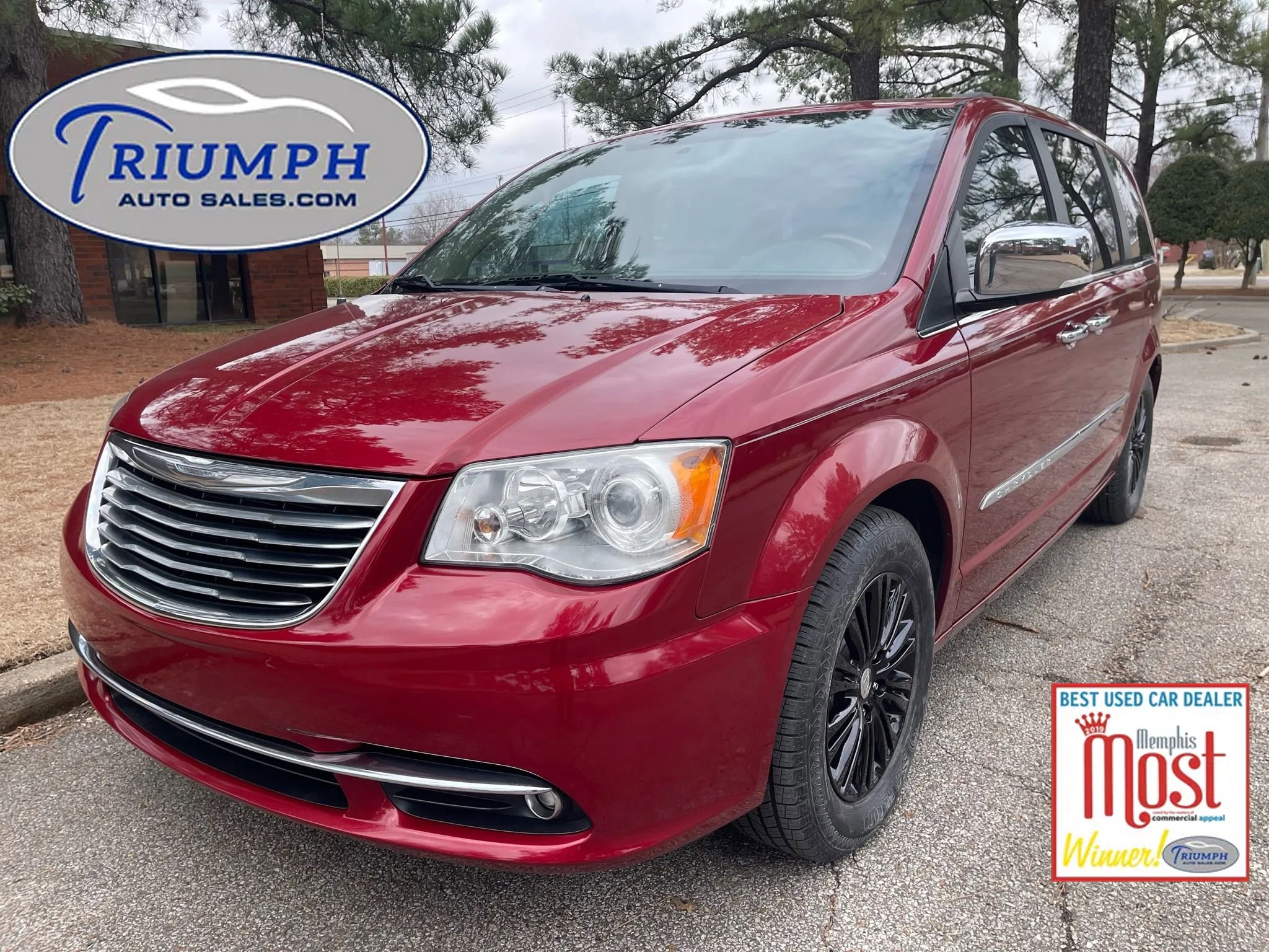 Used 2014 Chrysler Town & Country Limited w/ Luxury Group