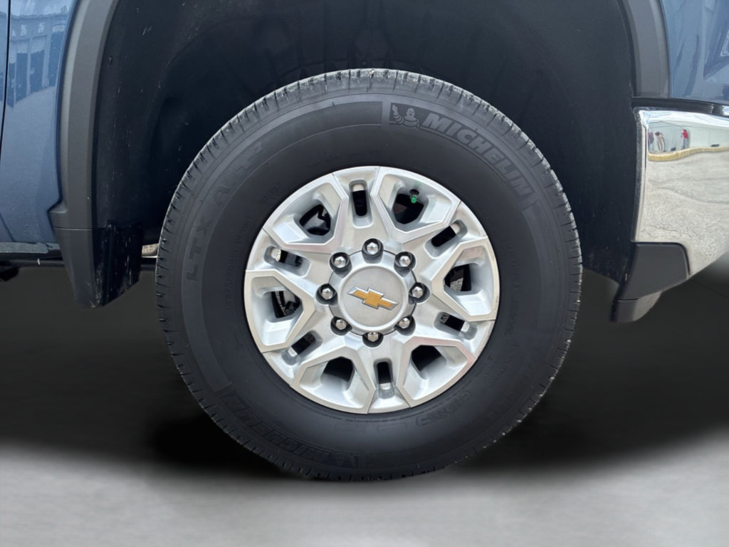 Used 2026 Chevrolet Silverado 2500 LT AWD/4WD image 43
