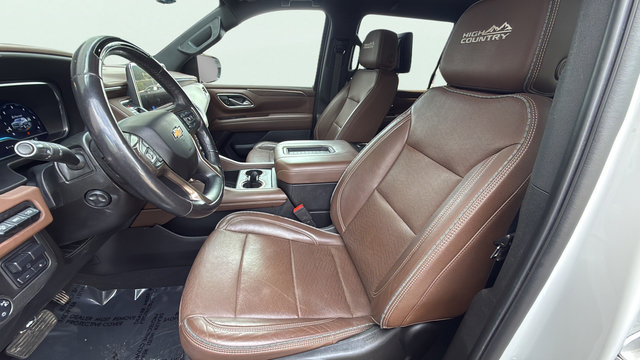 Used 2023 Chevrolet Suburban High Country w/ Advanced Technology Package AWD/4WD image 11