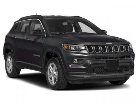 Certified 2024 Jeep Compass Latitude image 9