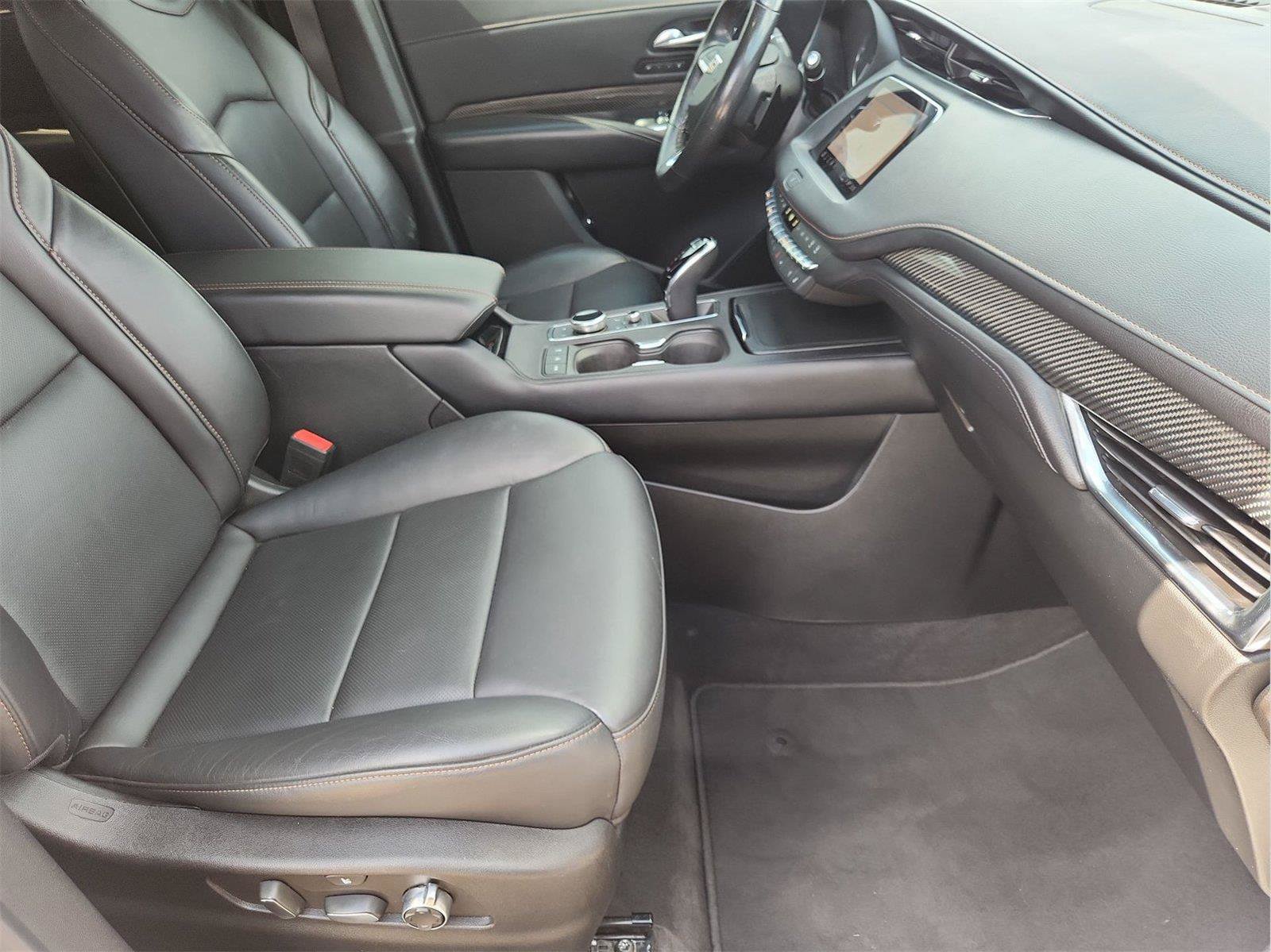 Certified 2022 Cadillac XT4 Sport FWD image 28