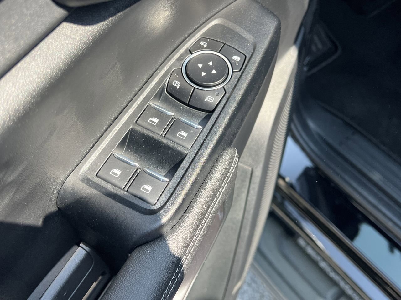 New 2025 Ford Ranger XLT w/ FX4 Off-Road Package image 14