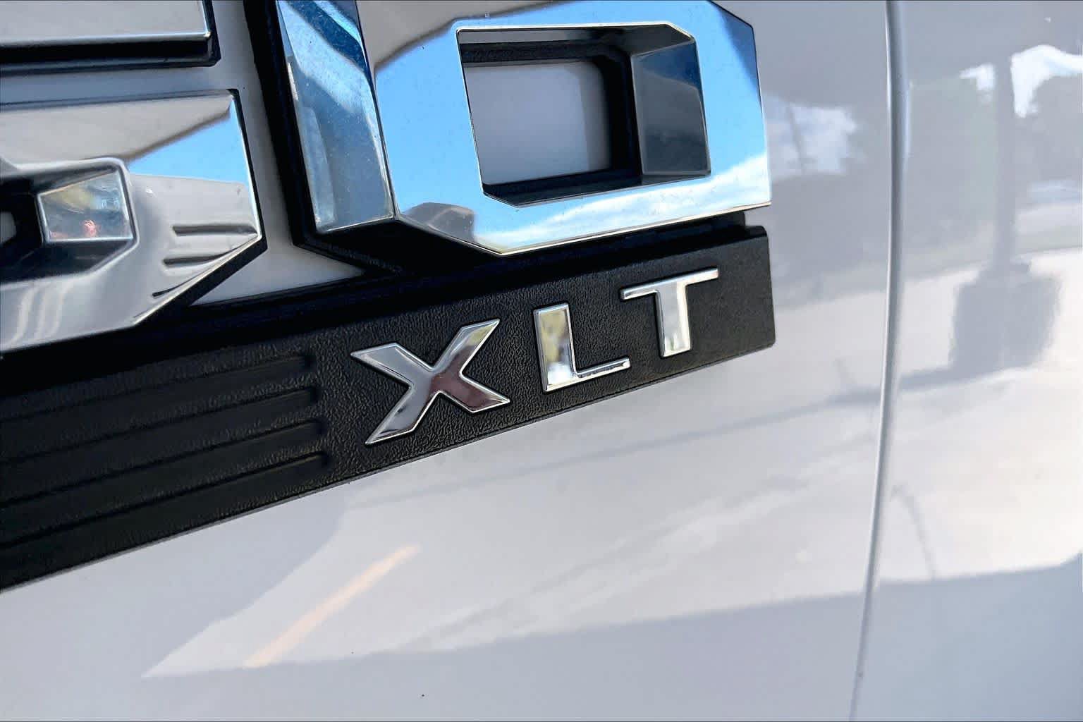 Used 2016 Ford F150 XLT AWD/4WD image 10