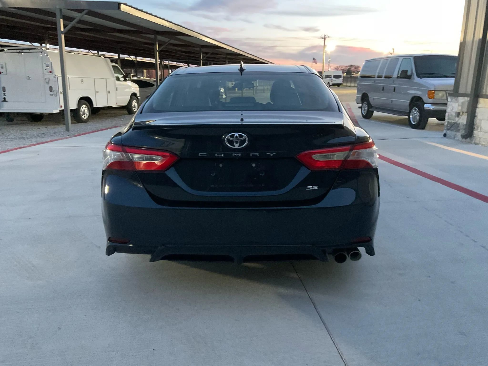 Used 2019 Toyota Camry SE image 7