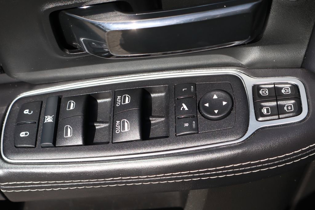 Used 2024 RAM 3500 Limited w/ Night Edition AWD/4WD image 19