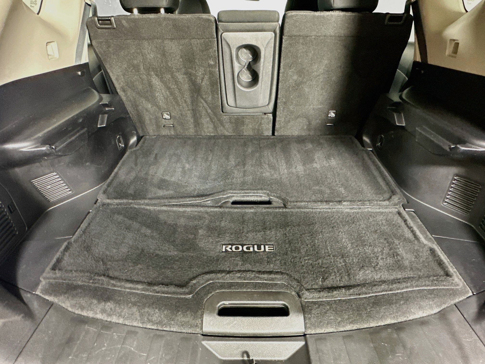 Used 2020 Nissan Rogue SV FWD image 27