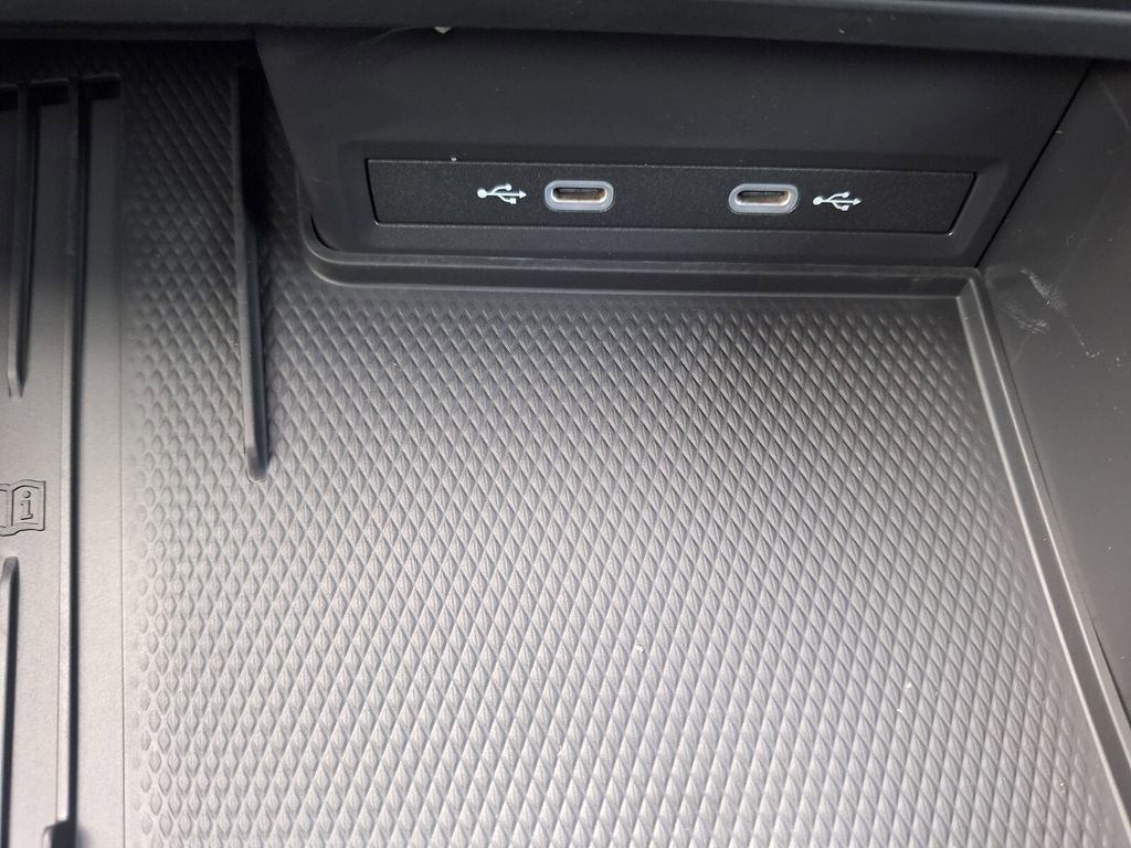 New 2026 Volkswagen Atlas SE image 17