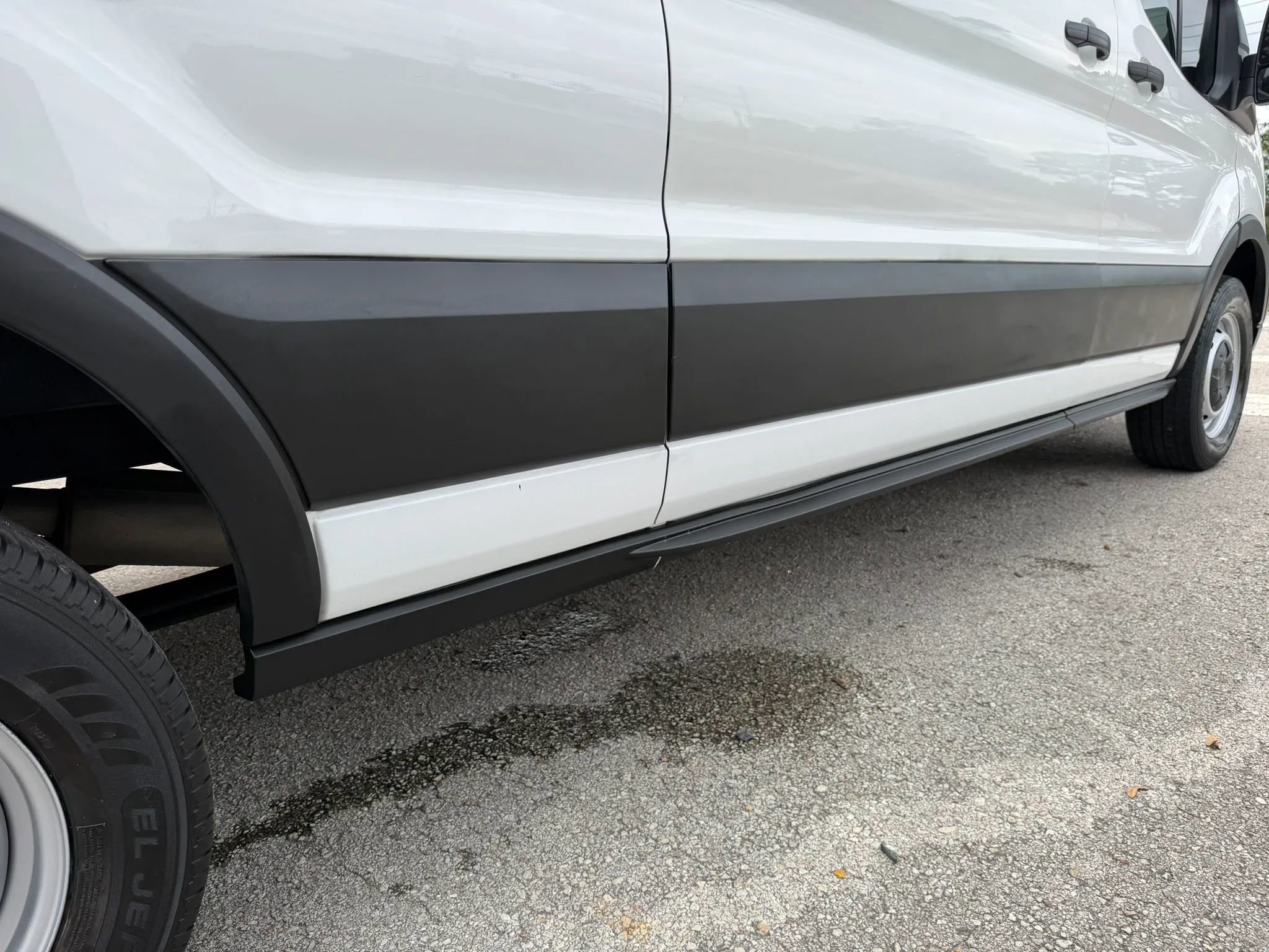 Used 2023 Ford Transit 250 148 High Roof w/ Load Area Protection Package RWD image 19