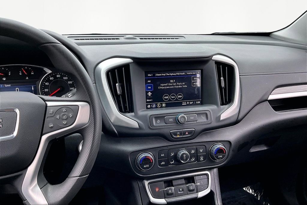 Used 2023 GMC Terrain SLE w/ Driver Convenience Package image 9