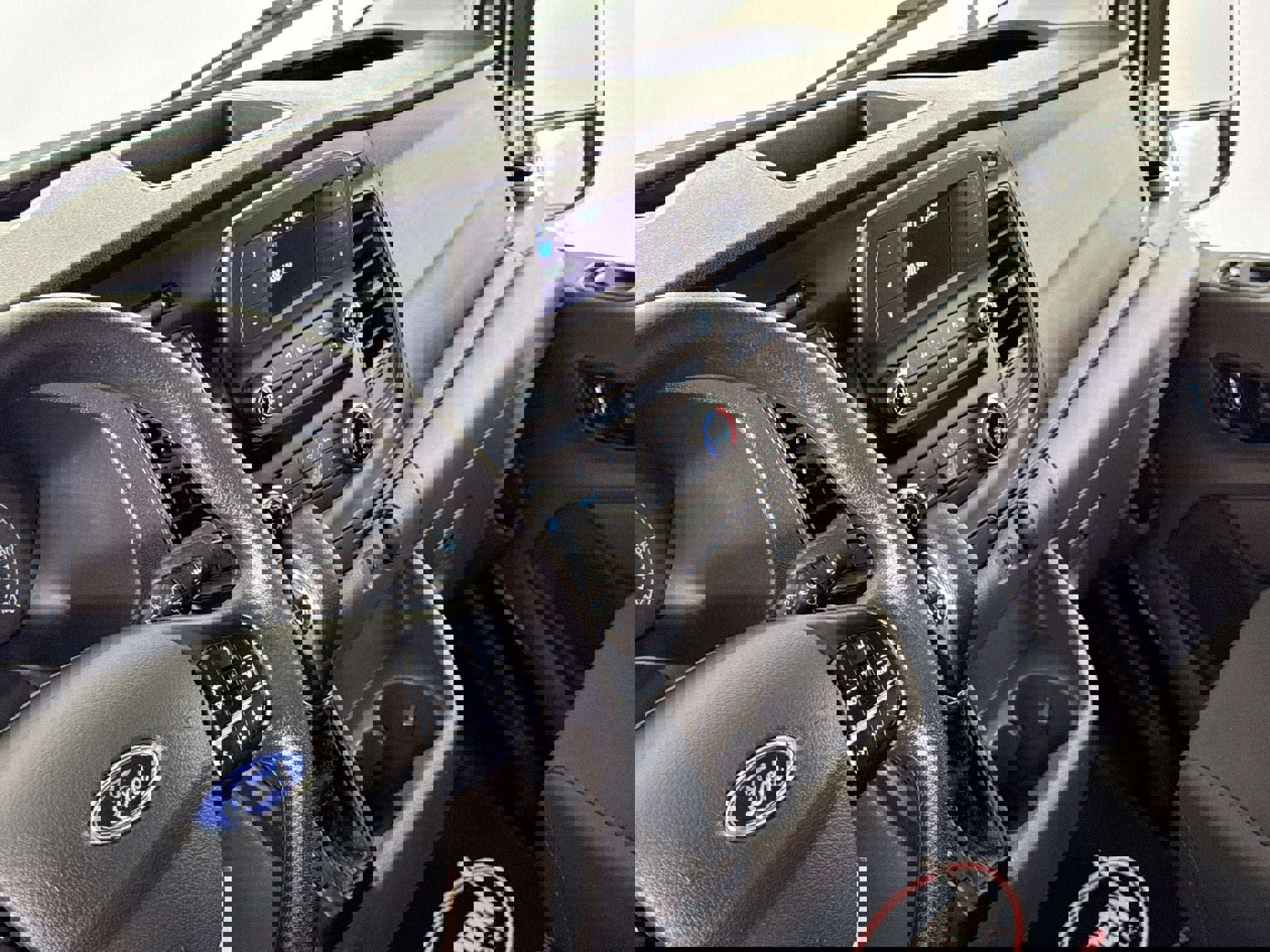 Used 2024 Ford Transit 250 Low Roof w/ Exterior Upgrade Package image 25