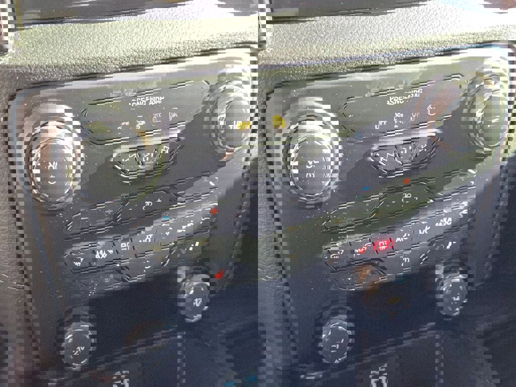 Used 2020 Ford Ranger Lariat w/ Equipment Group 501A Mid image 25