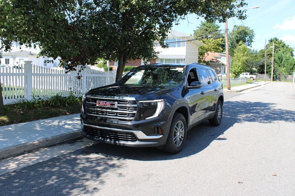 Used 2025 GMC Acadia Elevation FWD image 3