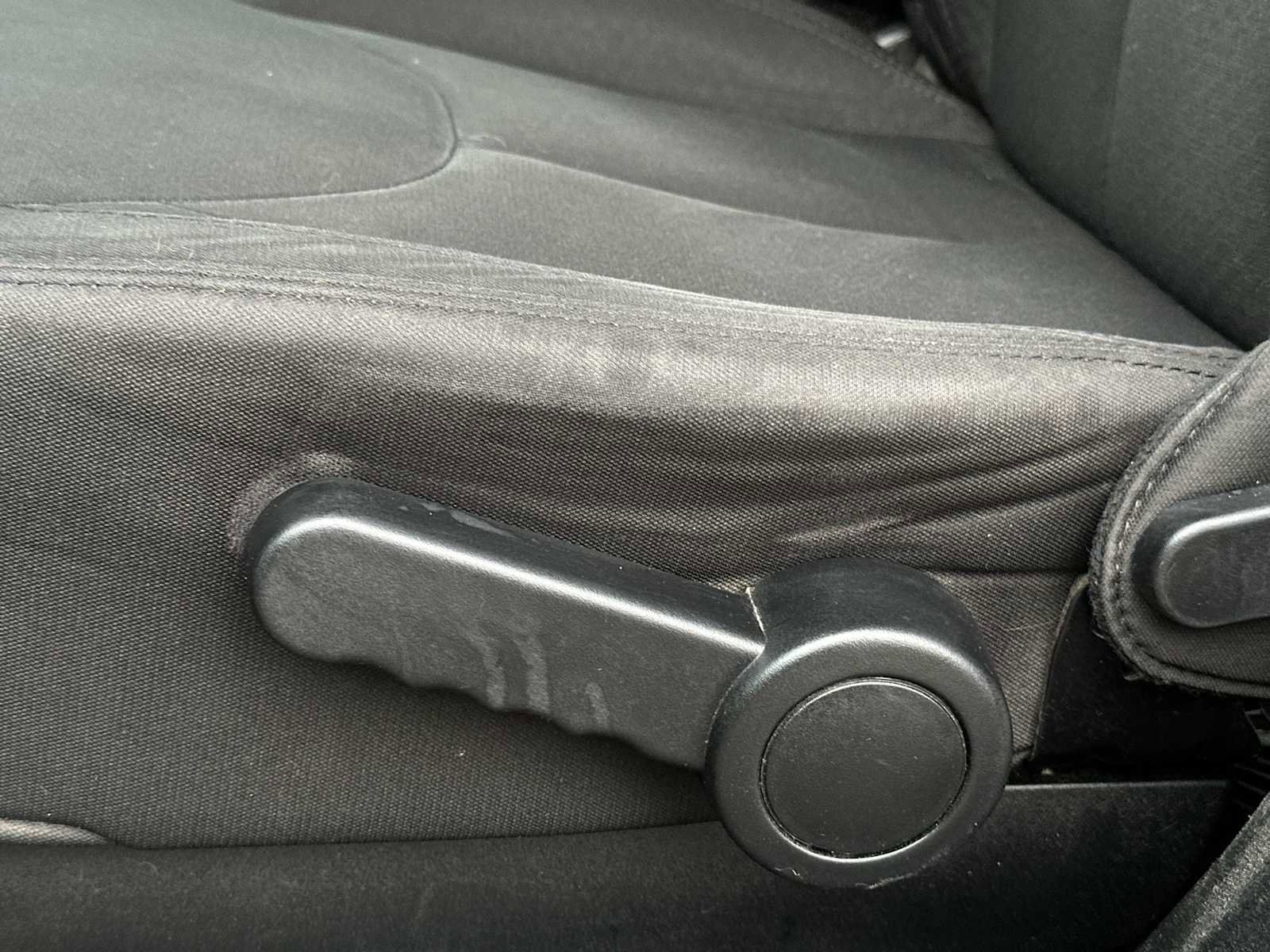 Used 2018 Jeep Wrangler Sport image 14