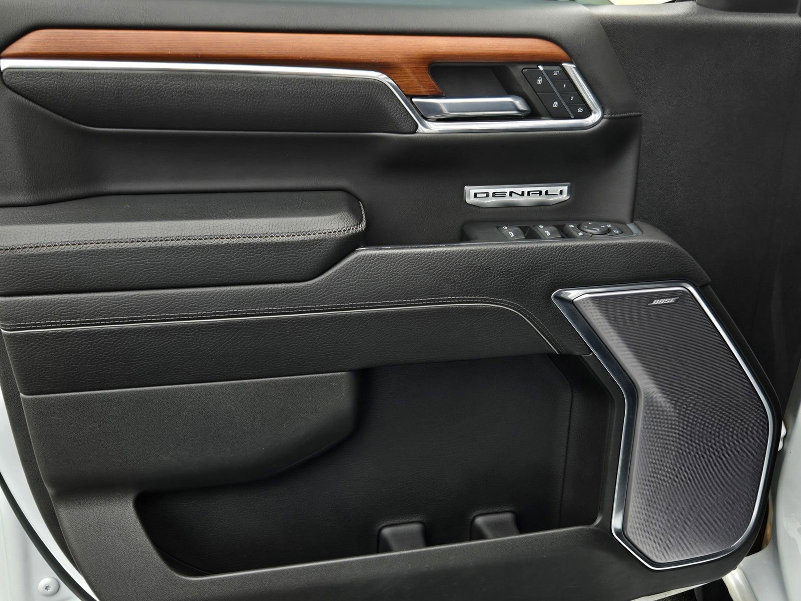 Used 2022 GMC Sierra 1500 Denali image 10